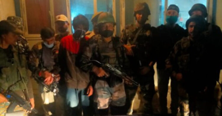 सुरक्षा बलों की गिरफ्त में लश्कर-ए-तैयबा का ओवर ग्राउंड आतंकी वर्कर
