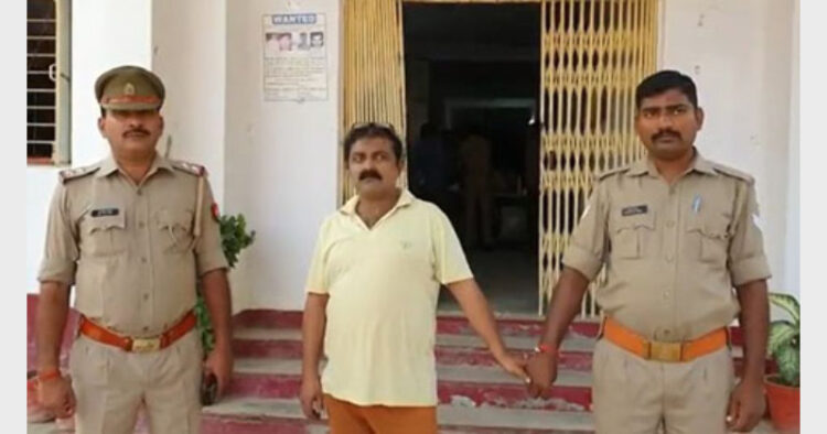 पुलिस ने अभियुक्त डा. जुनैद को गिरफ्तार