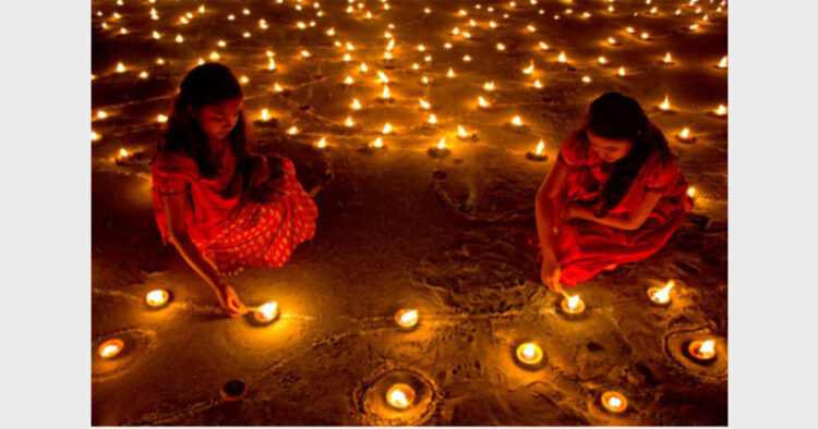 दीपावली-भारतवंशियों की देहरियों पर उजास और उल्लास