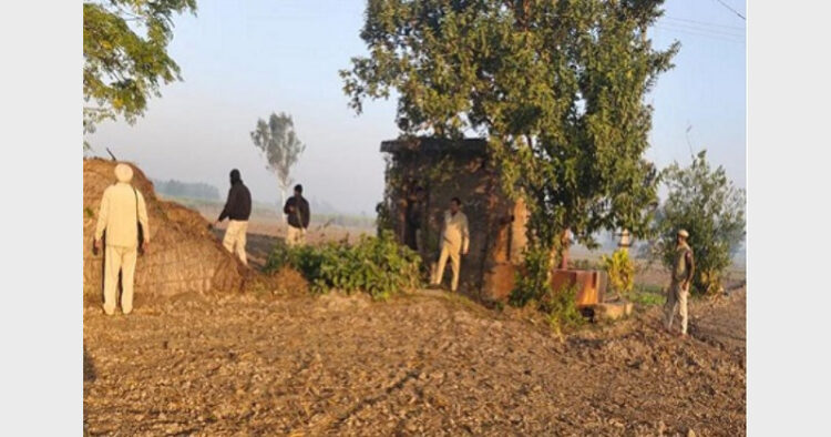 पठानकोट सैन्‍य छावनी के पास विस्‍फोट के बाद पंजाब और पड़ोसी राज्‍यों की सीमाओं पर सघन तलाशी अभियान चलाया जा रहा है।