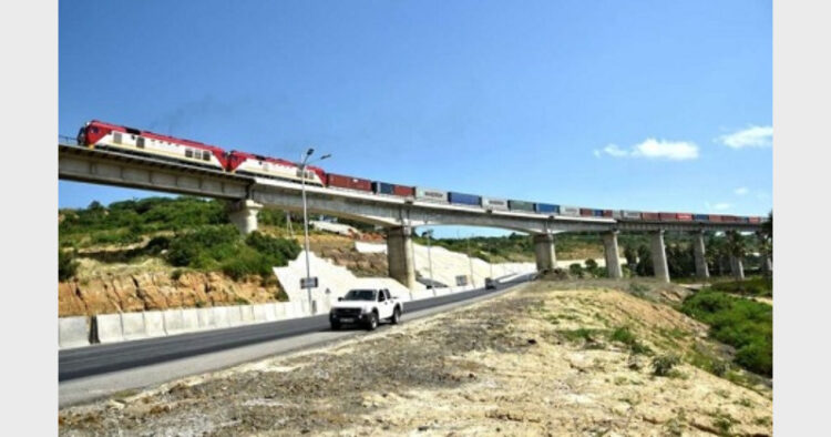 चीन के पैसे से बन रहे हैं अफ्रीका में रेल और सड़क मार्ग (फाइल चित्र)