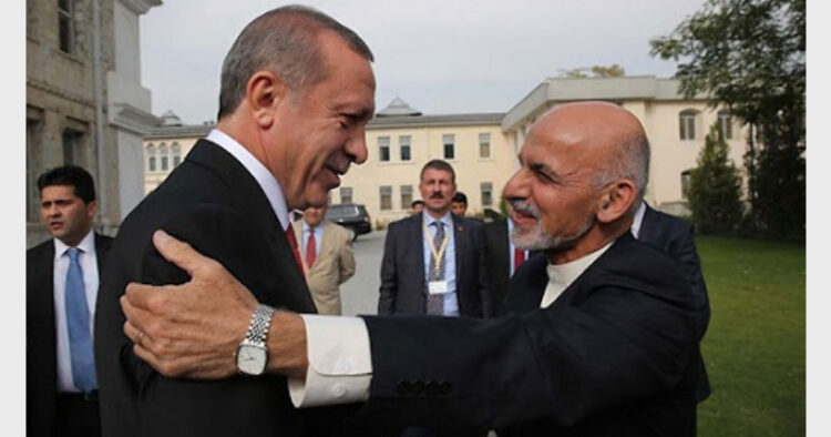 तुर्की के राष्ट्रपति एर्दोगन के साथ पूर्व राष्ट्रपति गनी (फाइल चित्र)