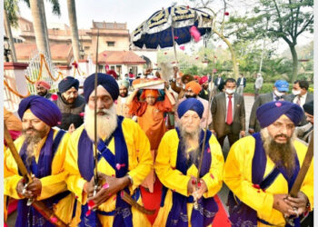 गुरुवाणी कीर्तन में शामिल मुख्यमंत्री योगी आदित्यनाथ