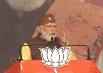 उत्तराखंड के रुद्रपुर में जनसभा को संबोधित करते पीएम मोदी