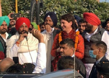 चरणजीत सिंह चन्नी और प्रियंका गांधी