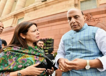 राजनाथ सिंह व मीनाक्षी लेखी