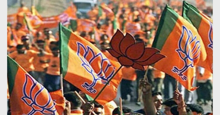 भारतीय जनता पार्टी ने 80 नगर पालिका बोर्डों और नगर समितियों के लिए हुए चुनावों में भारी जीत दर्ज की है