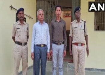 पुलिस गिरफ्त में आरोपी