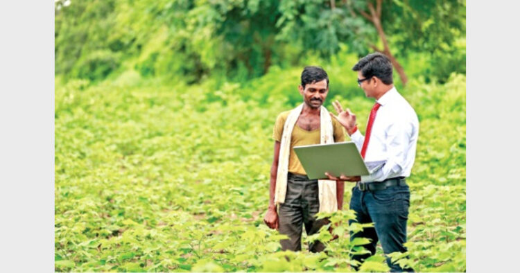 किसान भी नवाचार और नई तकनीक को अपना रहे हैं