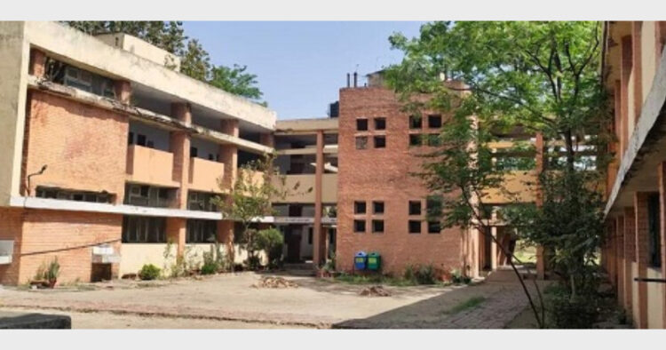 रोपड़ के रूपनगर में पावर कॉलोनी स्थित जी. जी. एस. एस. टी. पी. मॉडल स्कूल का भवन