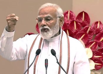 New Delhi, Apr 21 (ANI): Prime Minister Narendra Modi addresses the valedictory session and awards ceremony of 15th Civil Services Day,  at Vigyan Bhawan, in New Delhi on Thursday. (ANI Photo)