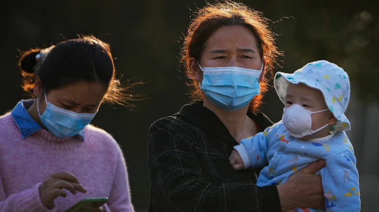 शंघाई में कोविड संक्रमण तेजी से पांव पसार रहा है