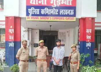 पुलिस गिरफ्त में आरोपी उमर अब्दुल्ला