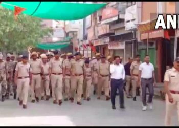 घटना के बाद मौके पर पुलिस बल