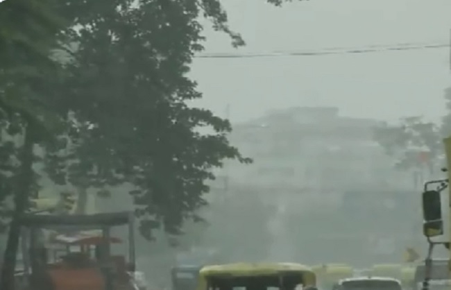 In Bihar, 254 percent more rain than normal in 24 hours, 32 deaths due to lightning in two days
 TOU