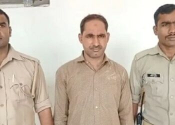 पुलिस गिरफ्त में आरोपी