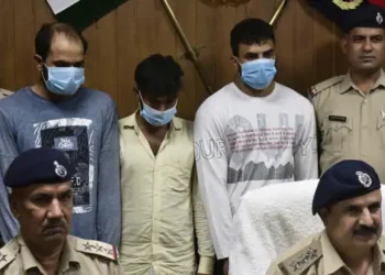 पुलिस गिरफ्त में आरोपी