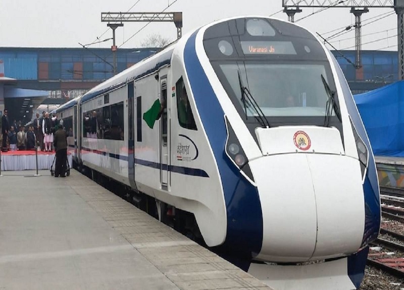 प्रधानमंत्री ने तीसरी वंदे भारत ट्रेन को दिखाई हरी झंडी, गांधीनगर से मुंबई  सेंट्रल तक का सफर हुआ आसान