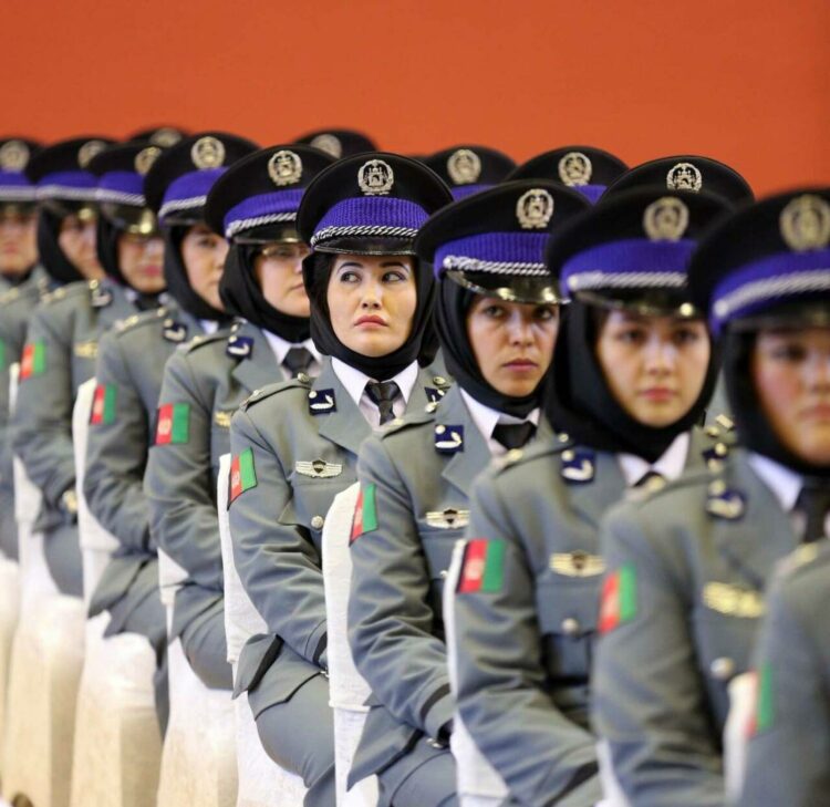 तालिबान राज आने से पहले अनेक महिला अधिकारी थीं अफगान पुलिस में