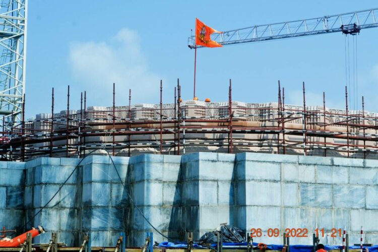 श्रीराम मंदिर का निर्माण कार्य तेजी से चल रहा है