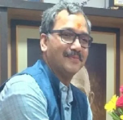 डॉ. मयंक चतुर्वेदी