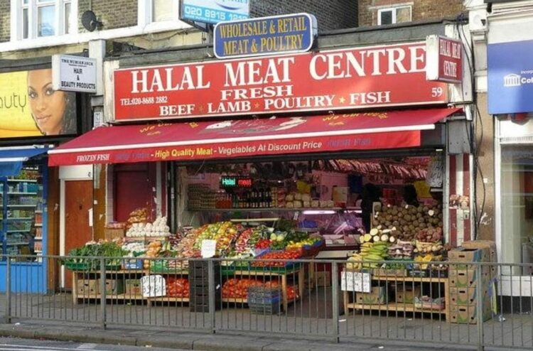 हलाल मांस की एक दुकान