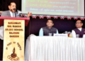 कार्यक्रम को संबोधित करते हुए डॉ. जितेंद्र सिंह। मंच पर बैठे हैं (बाएं से) मनोज जायसवाल और बृजलाल