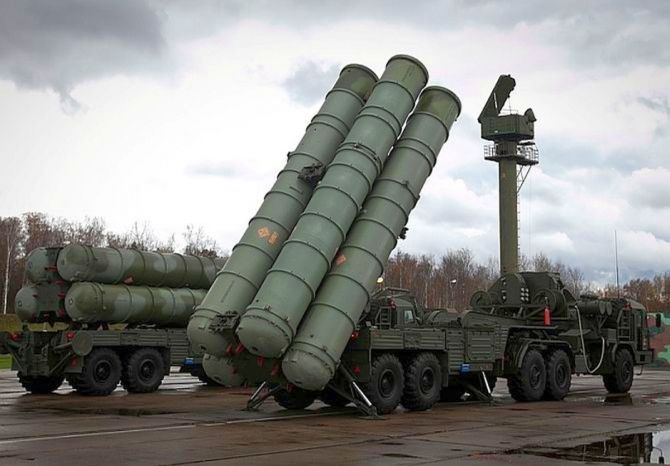 रूस भारत को दे रहा है एस-400 मिसाइल प्रणाली  (फाइल चित्र)