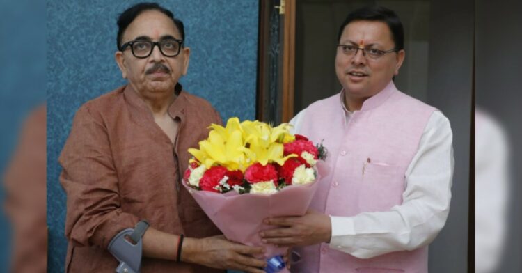 केंद्रीय मंत्री महेन्द्र नाथ पांडेय और मुख्यमंत्री पुष्कर धामी