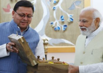 सीएम पुष्कर सिंह धामी और पीएम श्री नरेंद्र मोदी