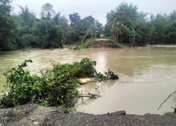 बाढ़ से 15 ग्रामीण और एक शहरी इलाका प्रभावित है।