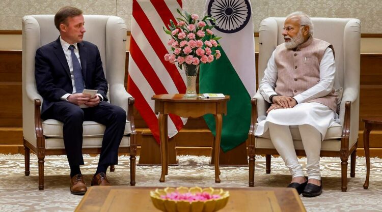 अमेरिकी राष्ट्रीय सुरक्षा सलाहकार सुलिवन के साथ चर्चा करते हुए प्रधानमंत्री नरेन्द्र मोदी