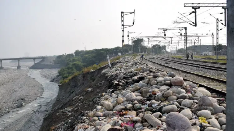 काठगोदाम रेलवे लाइन