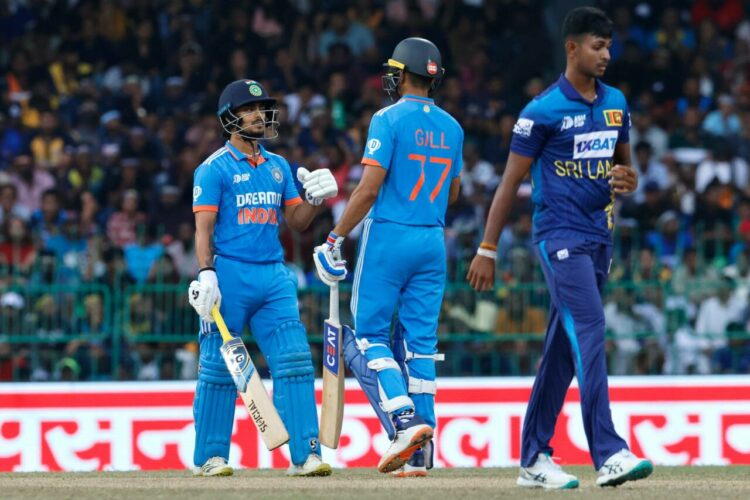 भारतीय क्रिकेट टीम ने एशिया कप में श्रीलंका को 10 विकेट से हराकर इतिहास रच दिया है