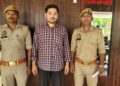 बरेली पुलिस ने अतीक-अशरफ के गुर्गे आतिन जफर को प्रयागराज से गिरफ्तार किया है, पूछताछ में उसने उमेश पाल हत्याकांड को लेकर कई राज खोले हैं।