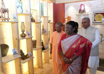 राष्ट्रपति ने ग्रेटर नोएडा में उत्तर प्रदेश के पहले अंतरराष्ट्रीय व्यापार शो का उद्घाटन
