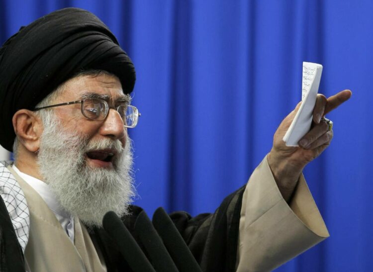 ईरान के सर्वोच्च शिया मजहबी नेता अयातुल्लाह अली खामेनेई