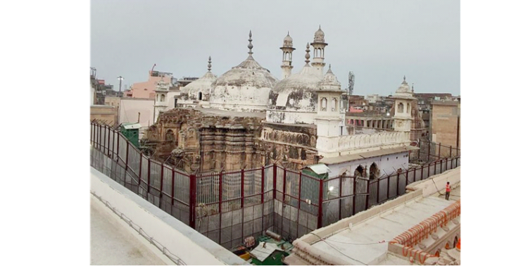 काशी स्थित कथित ज्ञानवापी मस्जिद, जिसकी दीवारों पर हिन्दू मंदिर के मिले प्रमाण
