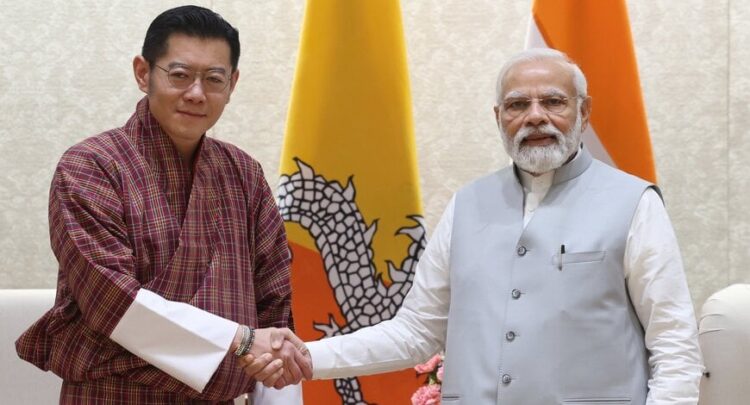 भूटान नरेश के साथ प्रधानमंत्री नरेंन्द्र मोदी