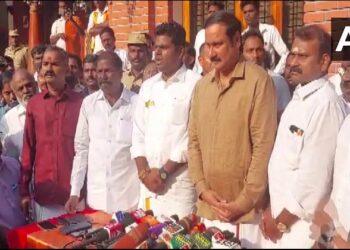 BJP allies with PMK in Tamil nadu