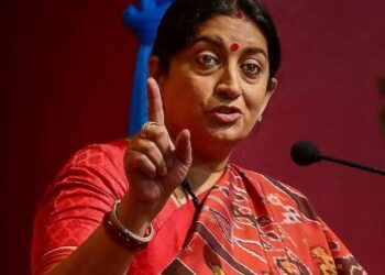 smriti Irani Attack on DMK congress in tamilnadu over Sanatan Dharma Remark