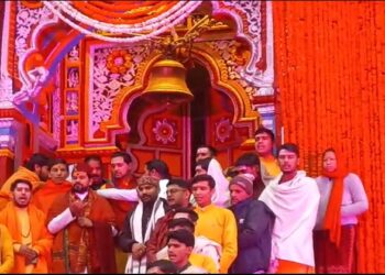 Badrinath Dham doors opened