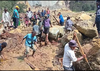 Papua New guinea Land slide