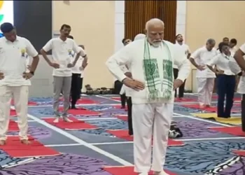 Internation Yoga Day PM Modi in srinagar