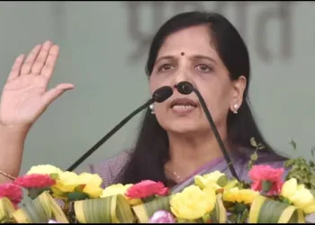 Sunita Kejriwal calls PM Modi a dictator