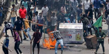 बांग्लादेश में बड़े पैमाने पर हिंसा भड़की थी (फाइल फोटो)