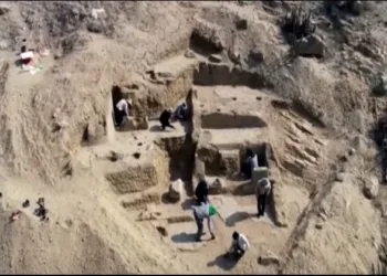 Temple found in peru