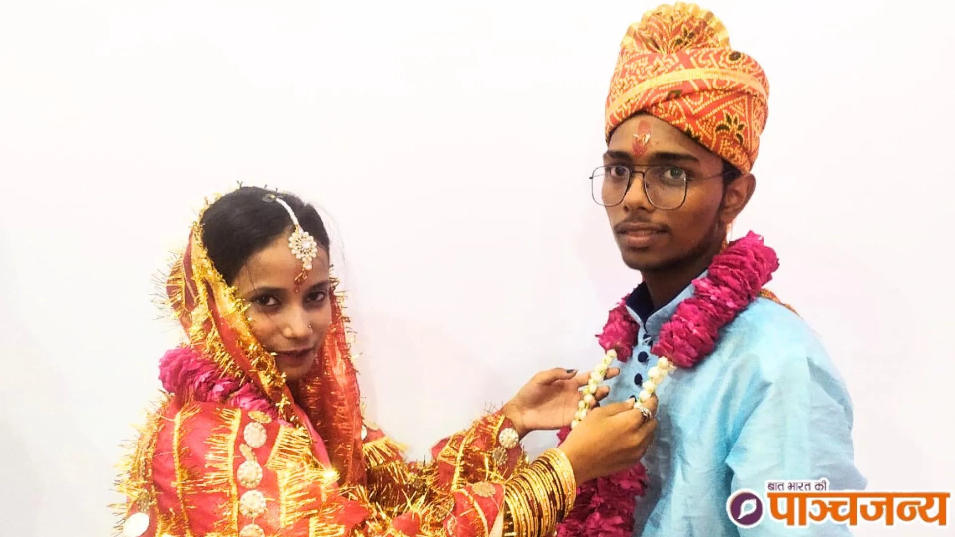 घर वापसी : बरेली में महक खानम-रिफा बी ने इस्लाम से नाता तोड़ा, सोनम-रिया बनकर सनातन से रिश्ता जोड़ा