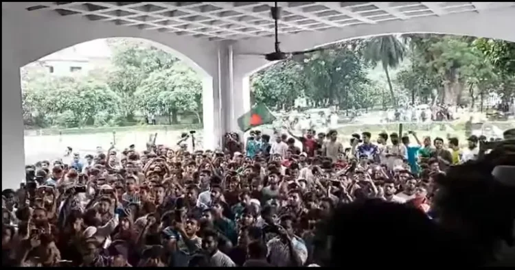 Bangladesh Violence protester captured supreme court