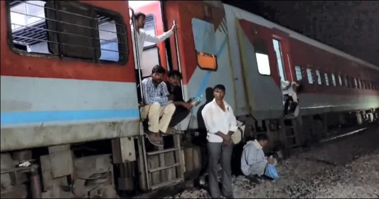 Sabarmati Express derail near Kanpur